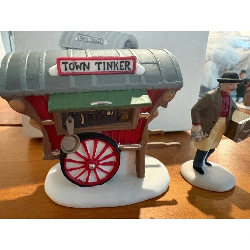 Department 56 Town Tinker Heritage Village Collection Set of 2 Porcelain 5646-4